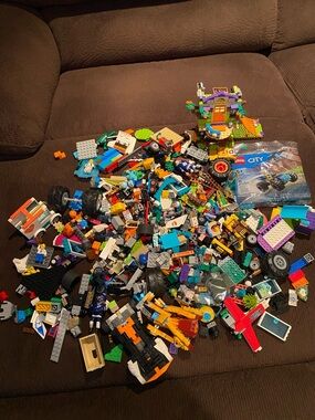 A box of Lego with Lego mini figures and (over 5 LBS) C